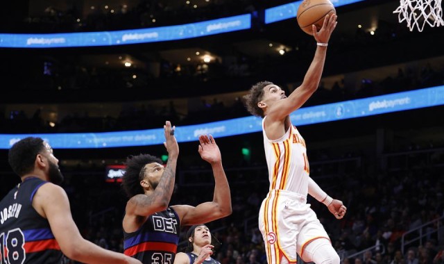 NBA现役顶级组织者榜单发布！哈登上榜 库里落榜！一中锋排名榜首